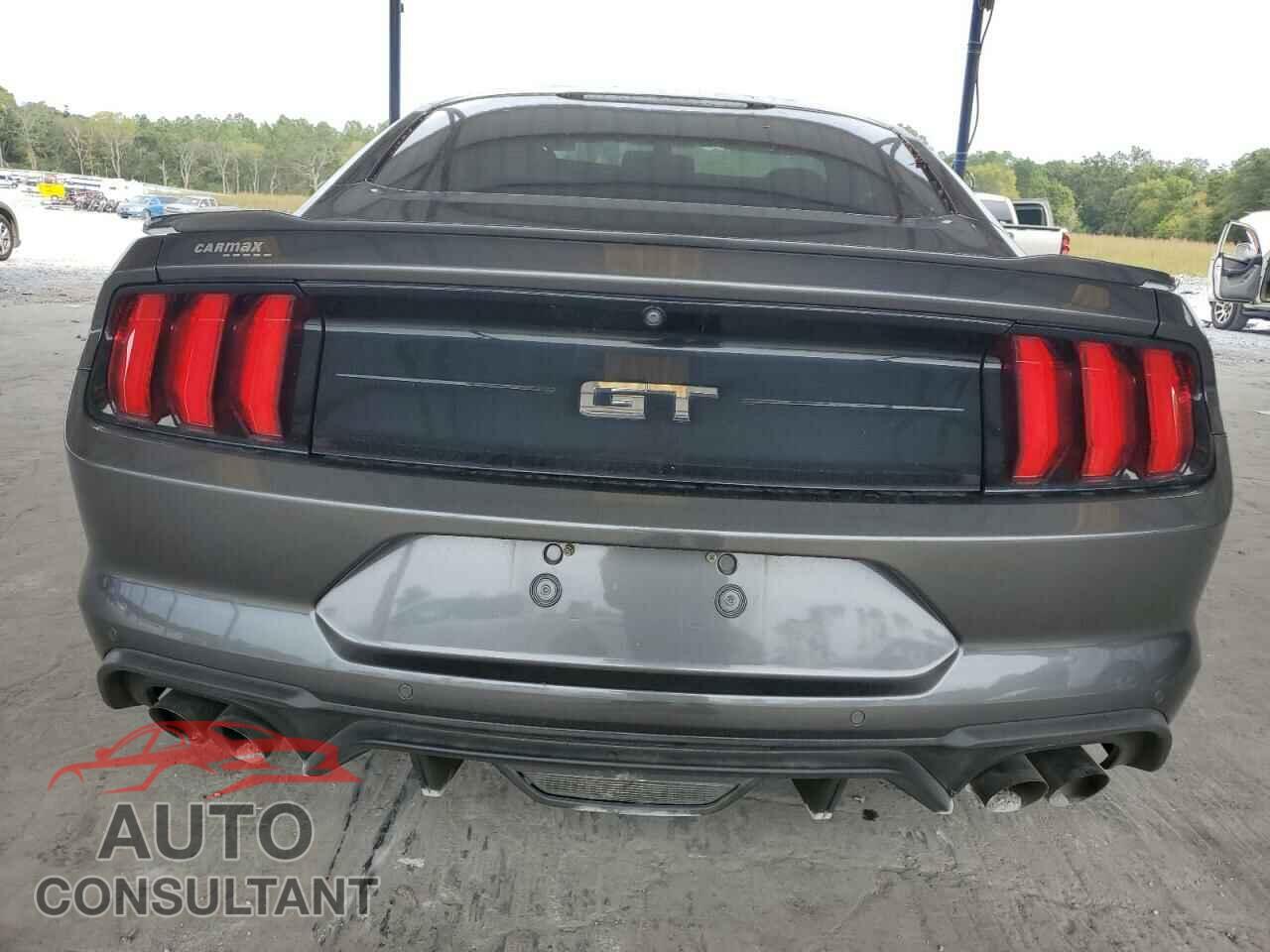 FORD MUSTANG 2018 - 1FA6P8CF8J5164935