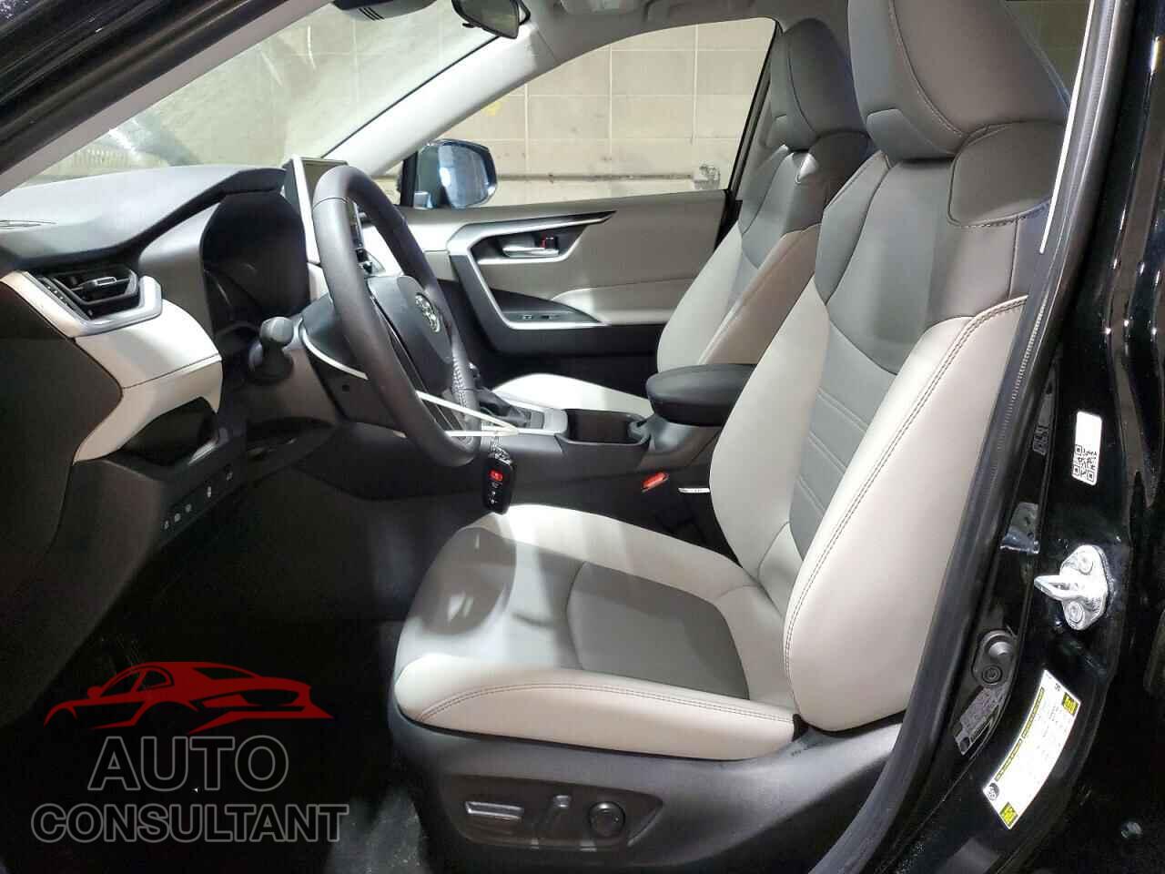 TOYOTA RAV4 2025 - 2T3A1RFVXSC572640