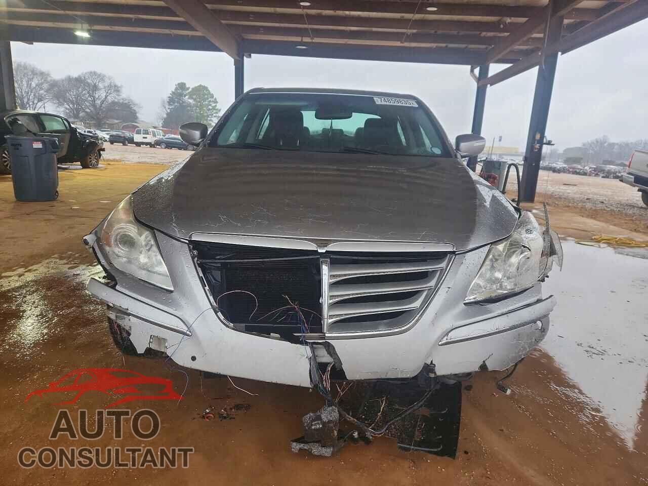HYUNDAI GENESIS 2011 - KMHGC4DE3BU122913