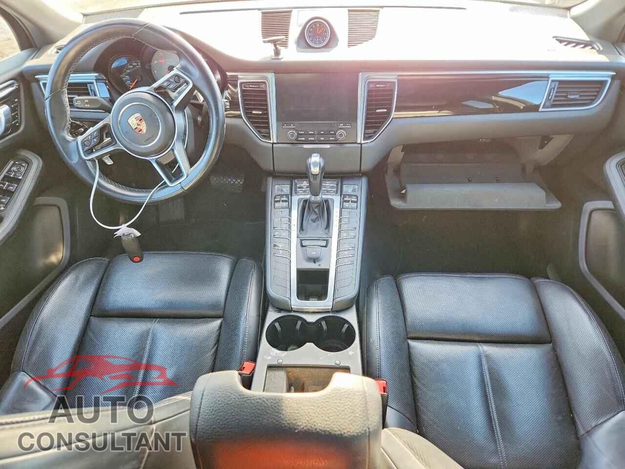 PORSCHE MACAN 2018 - WP1AB2A51JLB37001