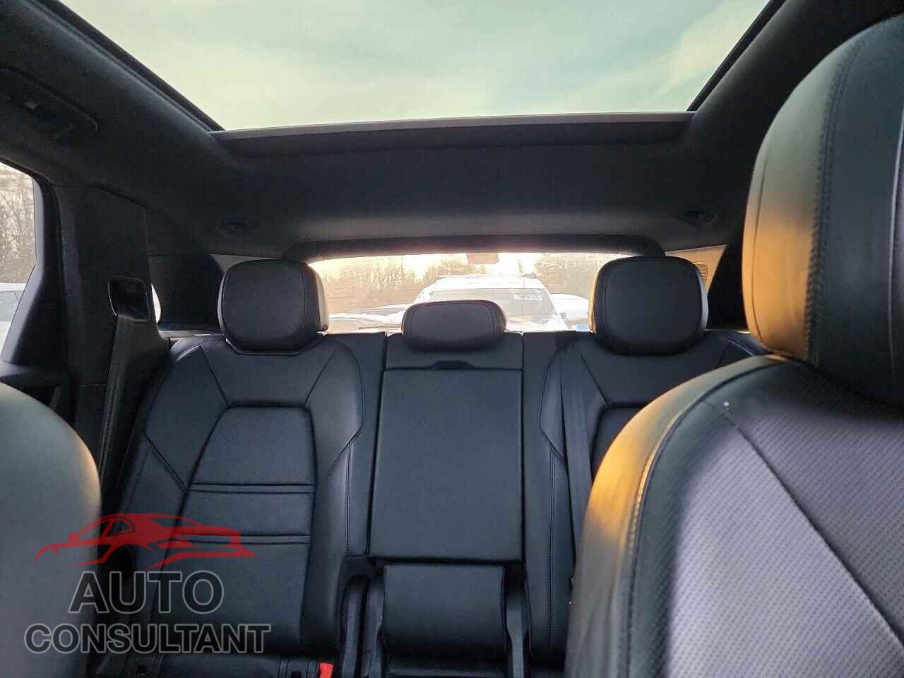 PORSCHE CAYENNE 2019 - WP1AA2AY5KDA07764