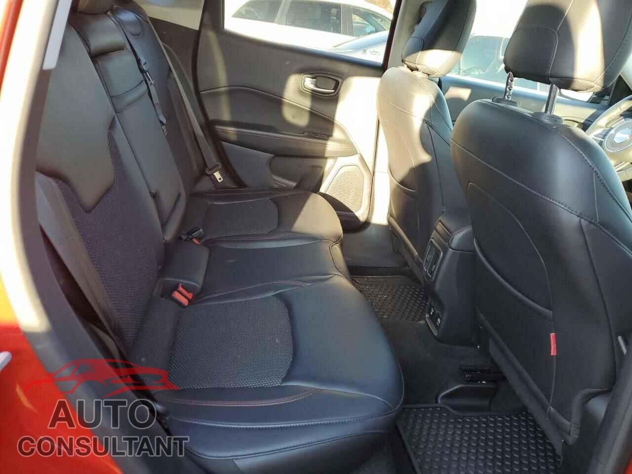 JEEP COMPASS 2017 - 3C4NJDDB9HT689654