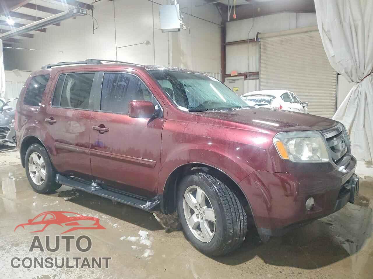 HONDA PILOT 2011 - 5FNYF4H68BB015500