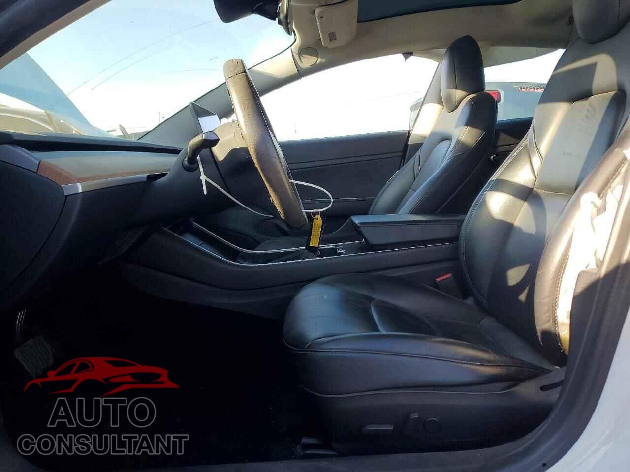 TESLA MODEL 3 2020 - 5YJ3E1EA8LF660573