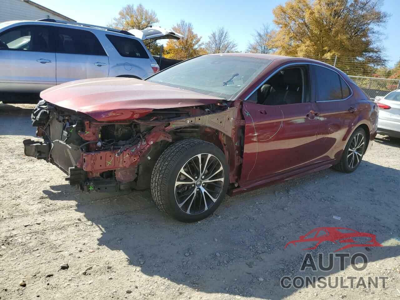 TOYOTA CAMRY 2018 - 4T1B11HK5JU578828