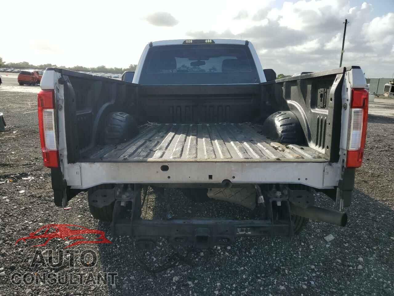 FORD F250 2017 - 1FTBF2A68HEB56355