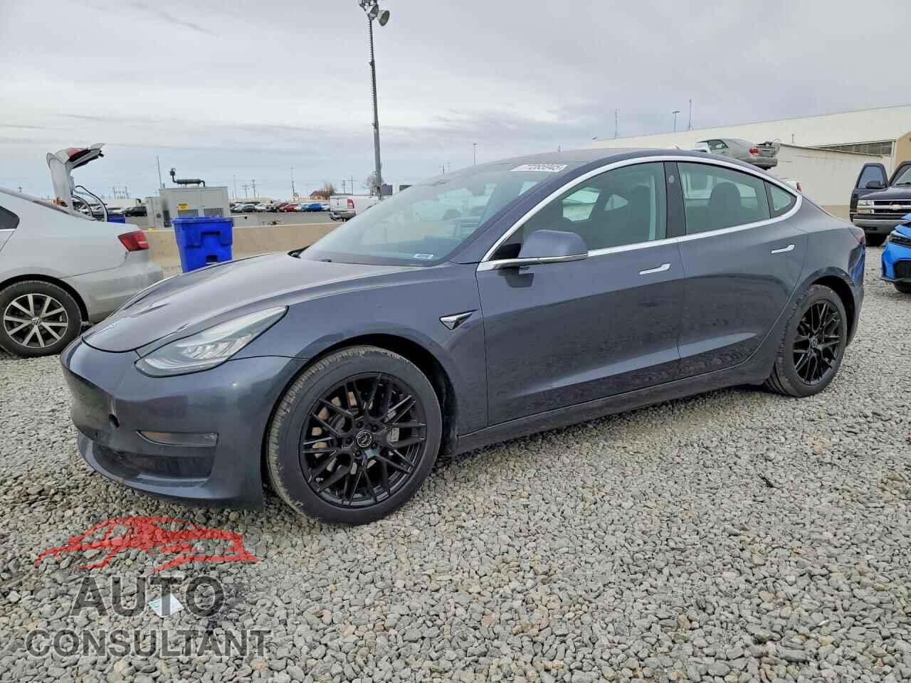 TESLA MODEL 3 2019 - 5YJ3E1EA3KF308077