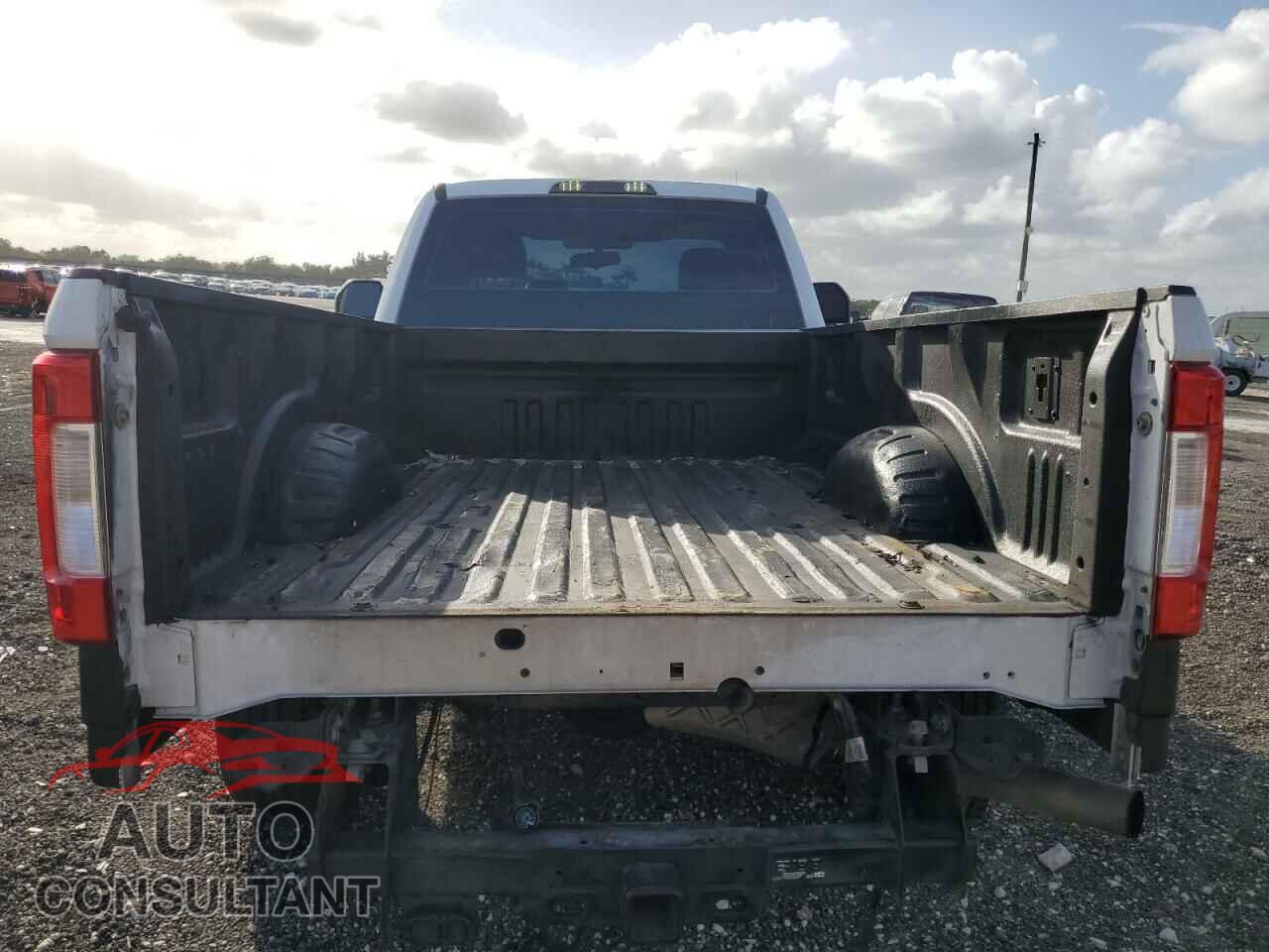 FORD F250 2017 - 1FTBF2A68HEB56355