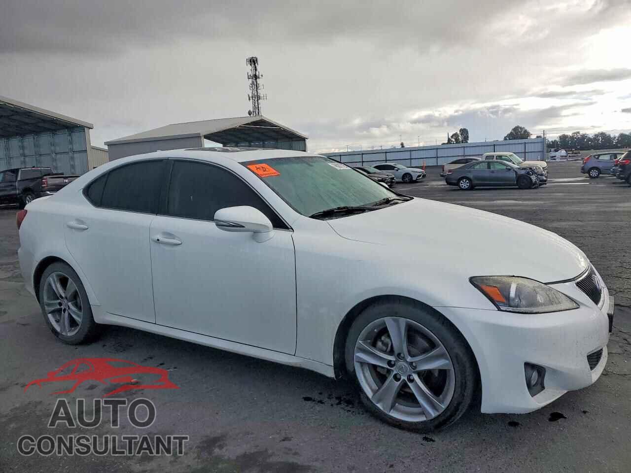 LEXUS IS 2012 - JTHBF5C24C5168103