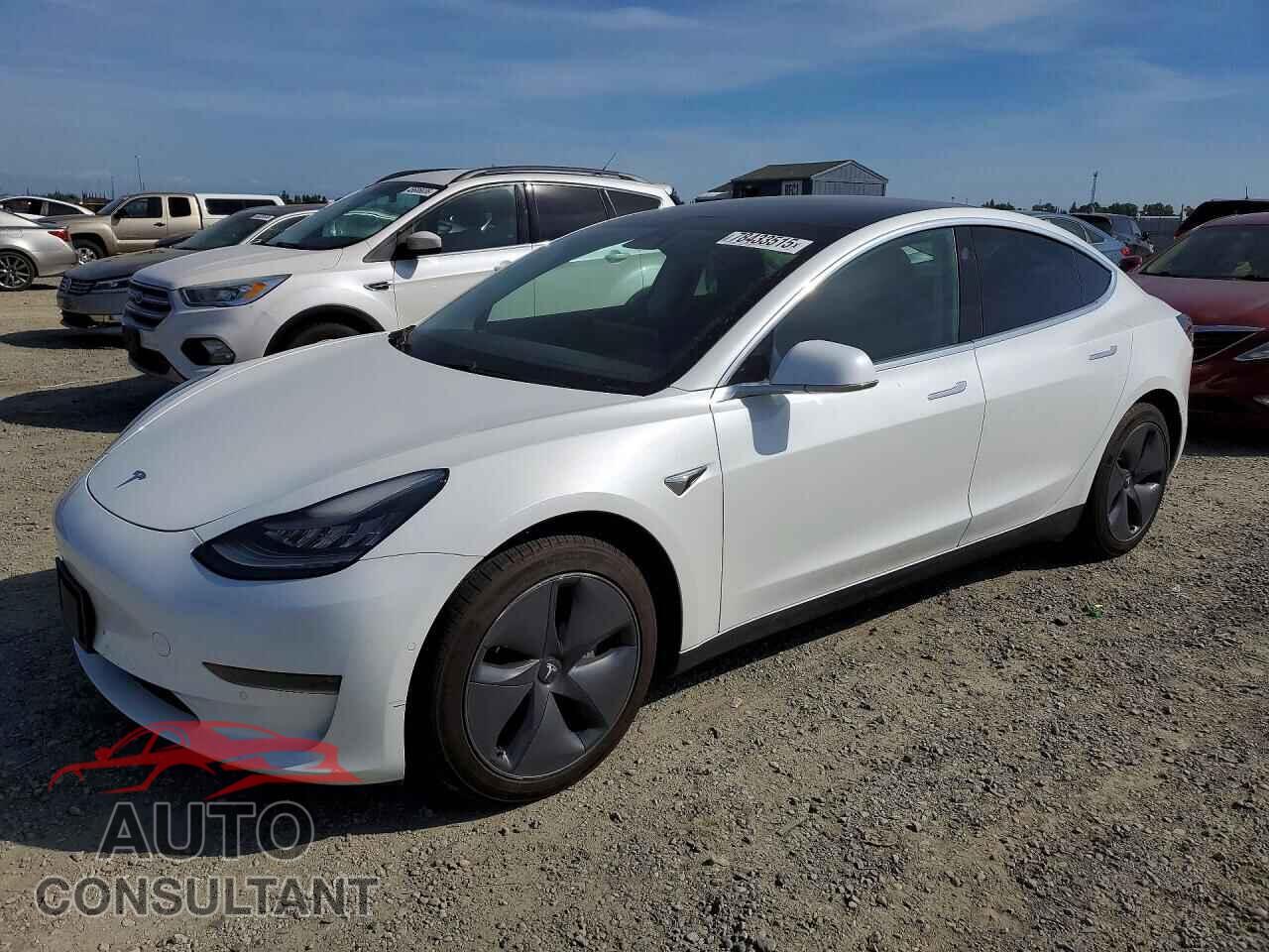 TESLA MODEL 3 2019 - 5YJ3E1EA0KF484374