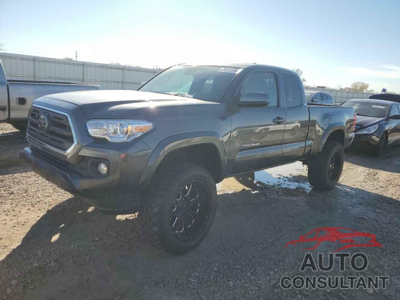 TOYOTA TACOMA 2019 - 5TFSZ5AN9KX200780