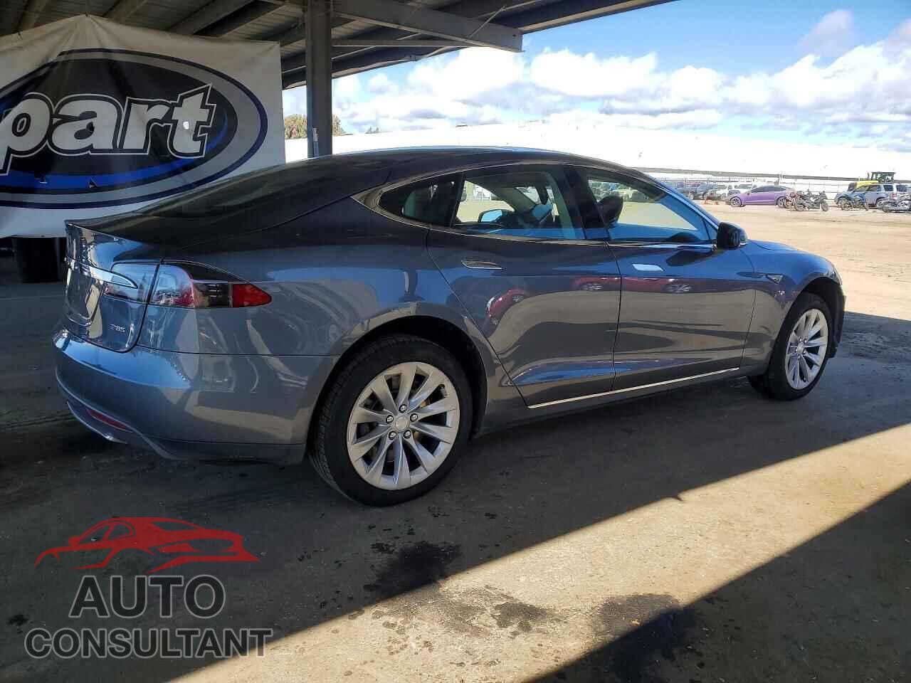 TESLA MODEL S 2013 - 5YJSA1CP0DFP08535