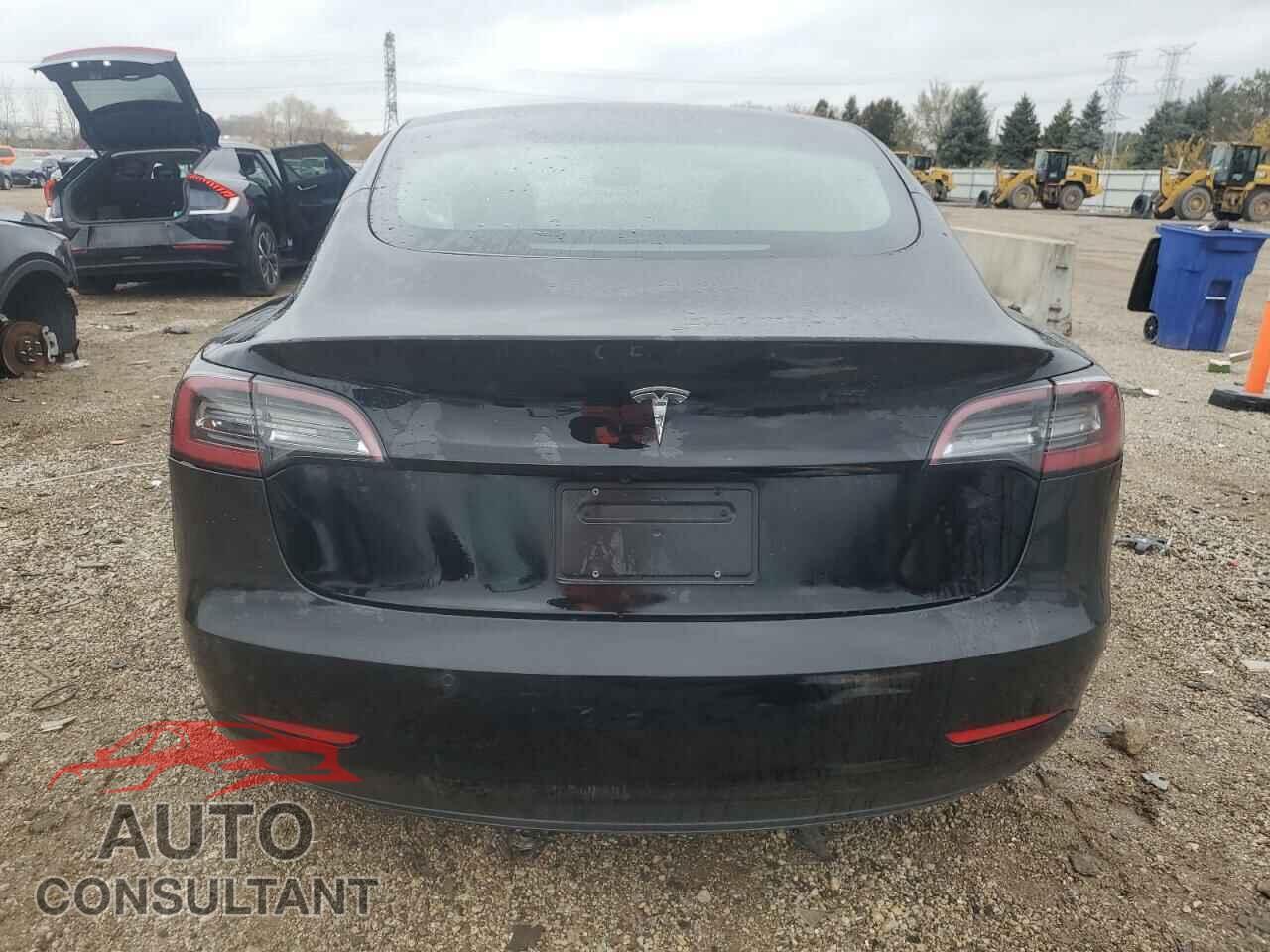 TESLA MODEL 3 2022 - 5YJ3E1EA4NF303846