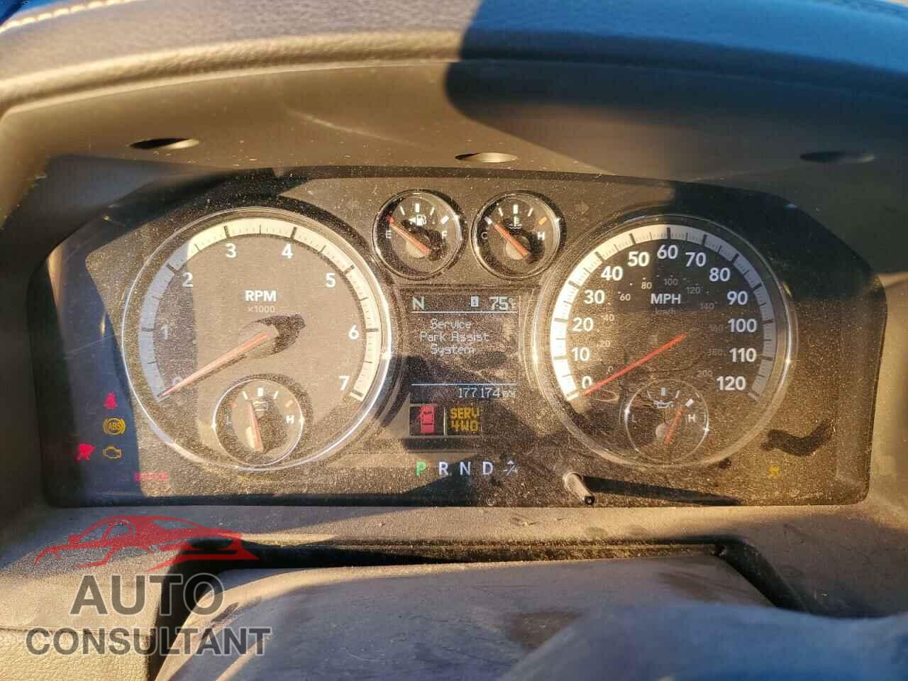 DODGE RAM 1500 2012 - 1C6RD7MT8CS162113
