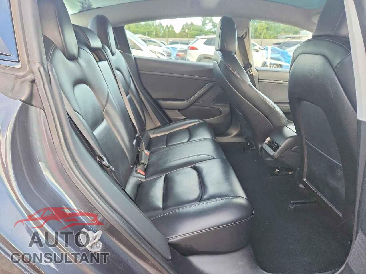 TESLA MODEL 3 2020 - 5YJ3E1EB3LF619972