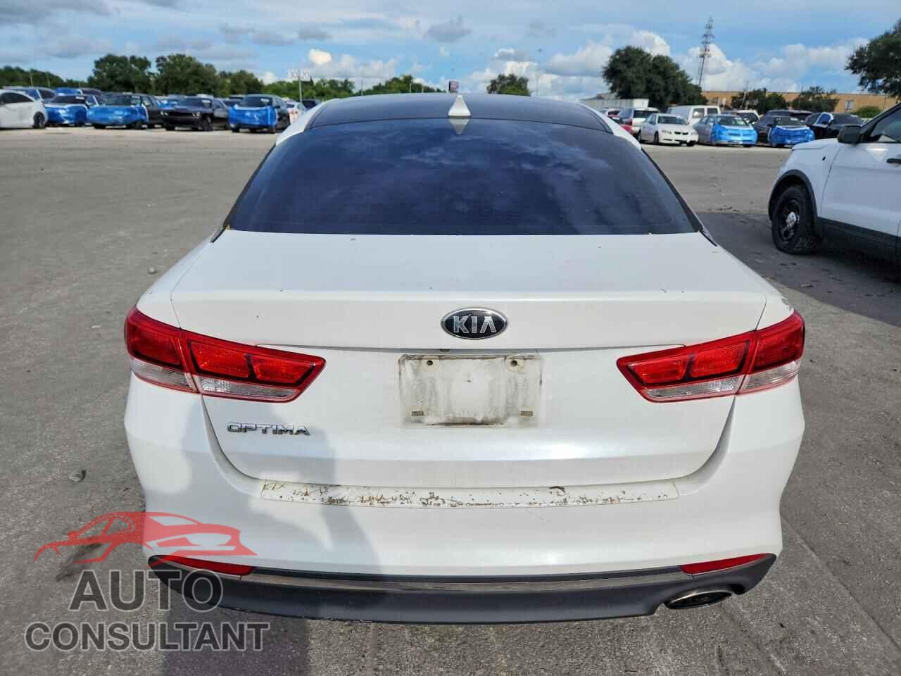 KIA OPTIMA 2016 - 5XXGT4L37GG007877