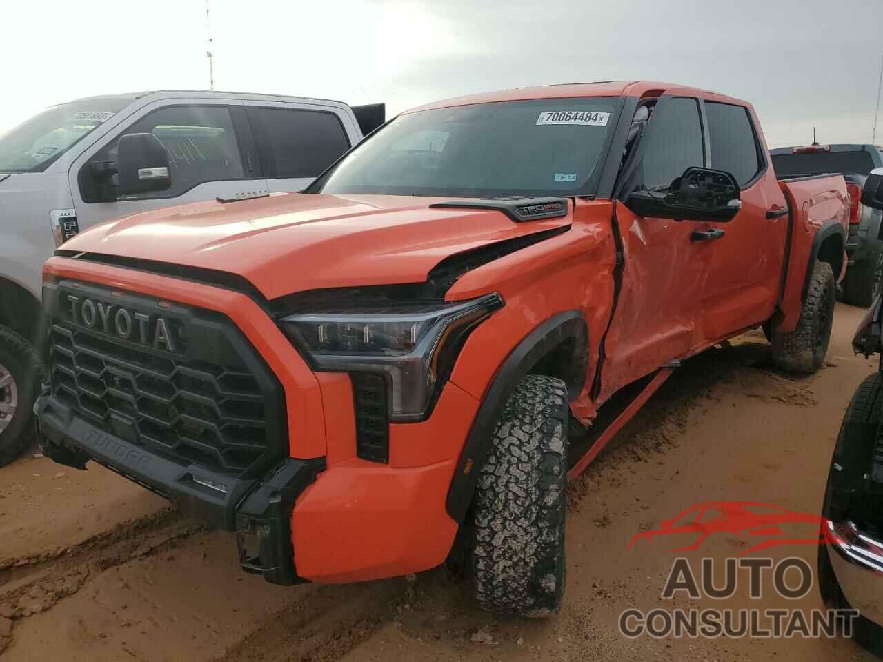 TOYOTA TUNDRA 2023 - 5TFPC5DB5PX014413