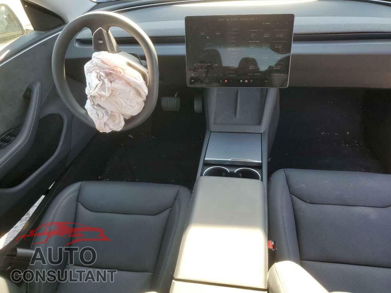 TESLA MODEL 3 2024 - 5YJ3E1EA2RF744087