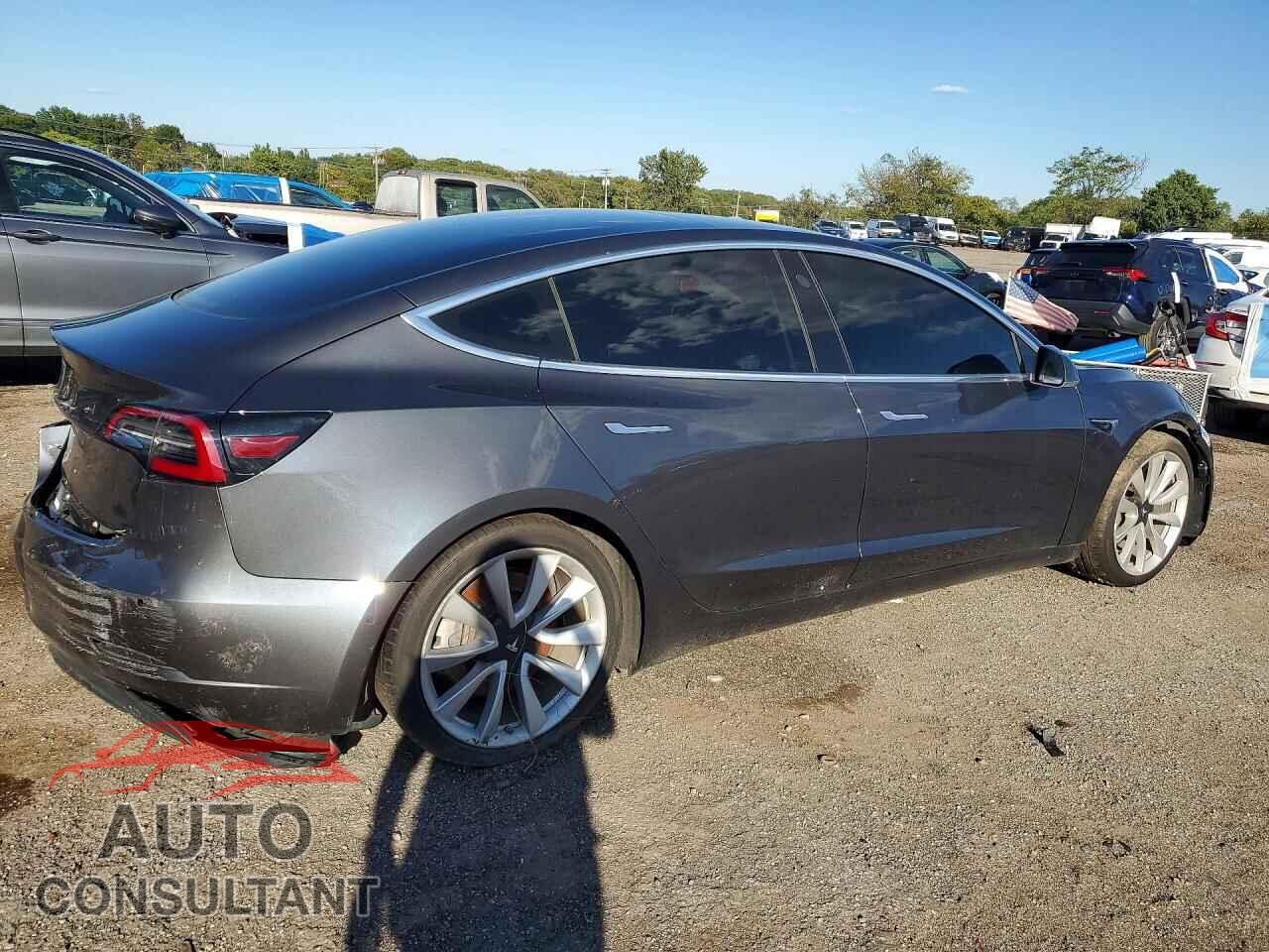TESLA MODEL 3 2018 - 5YJ3E1EA9JF059539