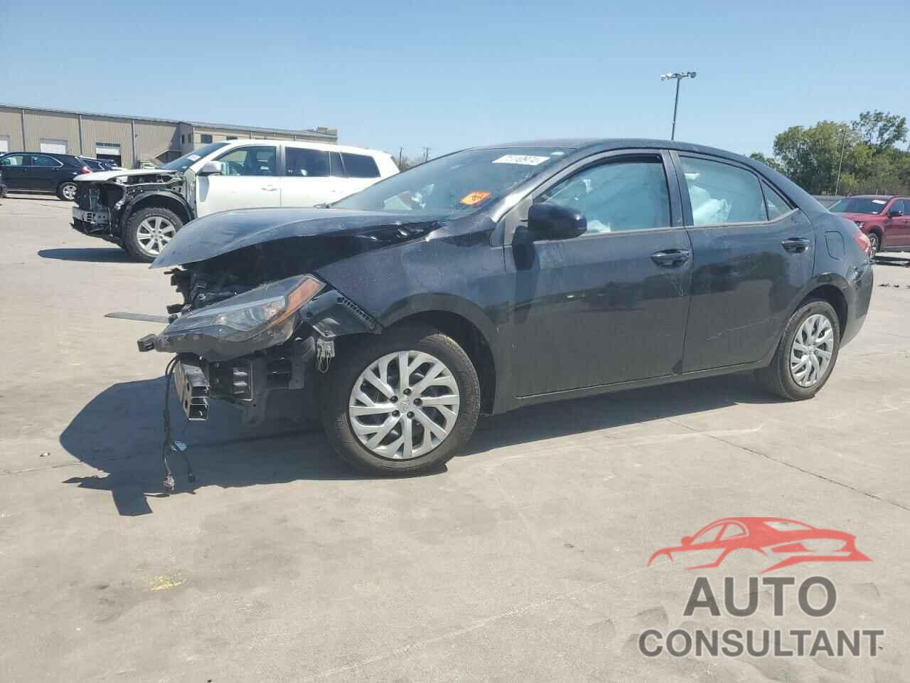 TOYOTA COROLLA 2018 - 5YFBURHE8JP836941