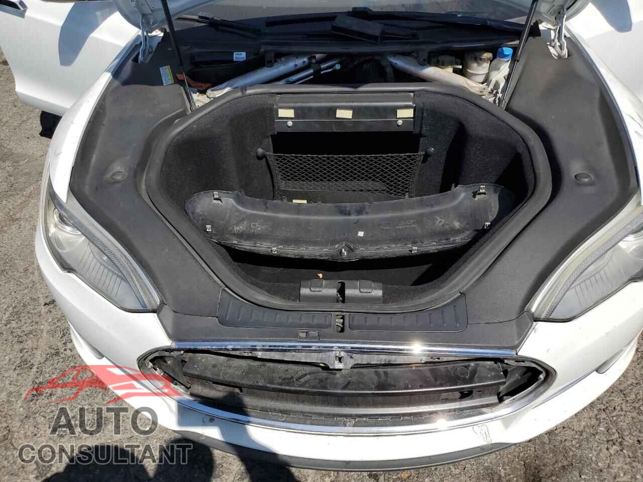 TESLA MODEL S 2013 - 5YJSA1CG1DFP26820