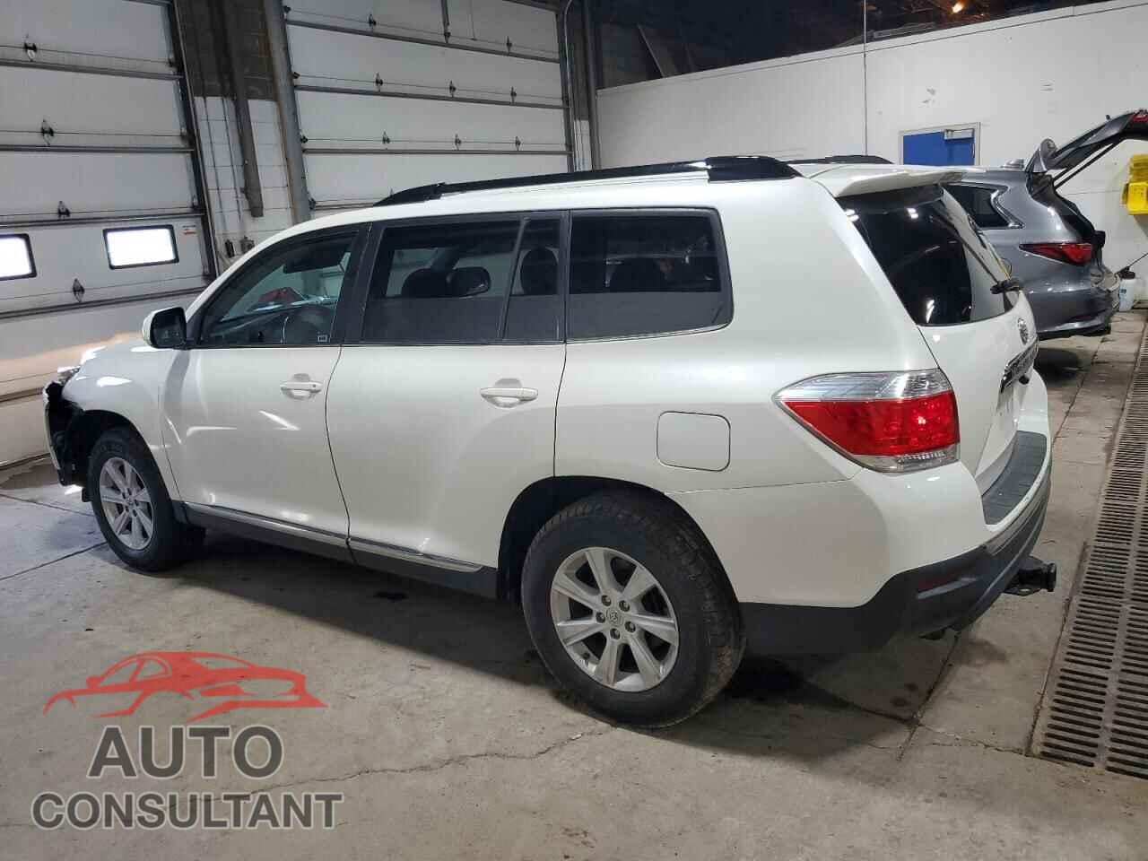 TOYOTA HIGHLANDER 2013 - 5TDBK3EH8DS214367