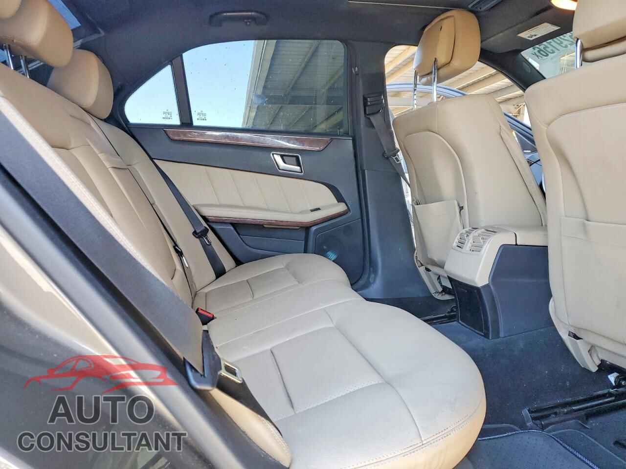 MERCEDES-BENZ E-CLASS 2012 - WDDHF5KBXCA534334