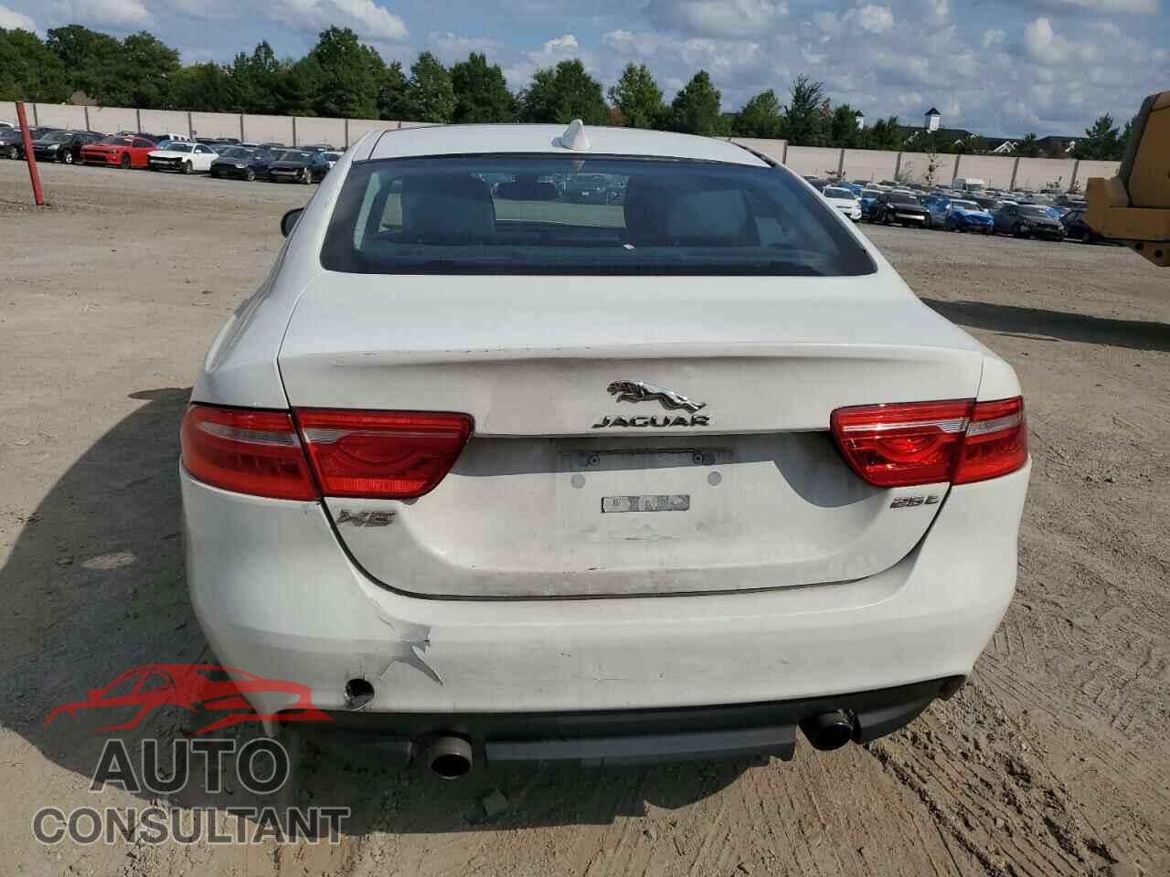 JAGUAR XE 2017 - SAJAR4BG6HA976643