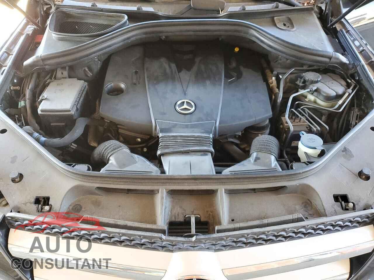 MERCEDES-BENZ GL-CLASS 2014 - 4JGDF2EE2EA297687