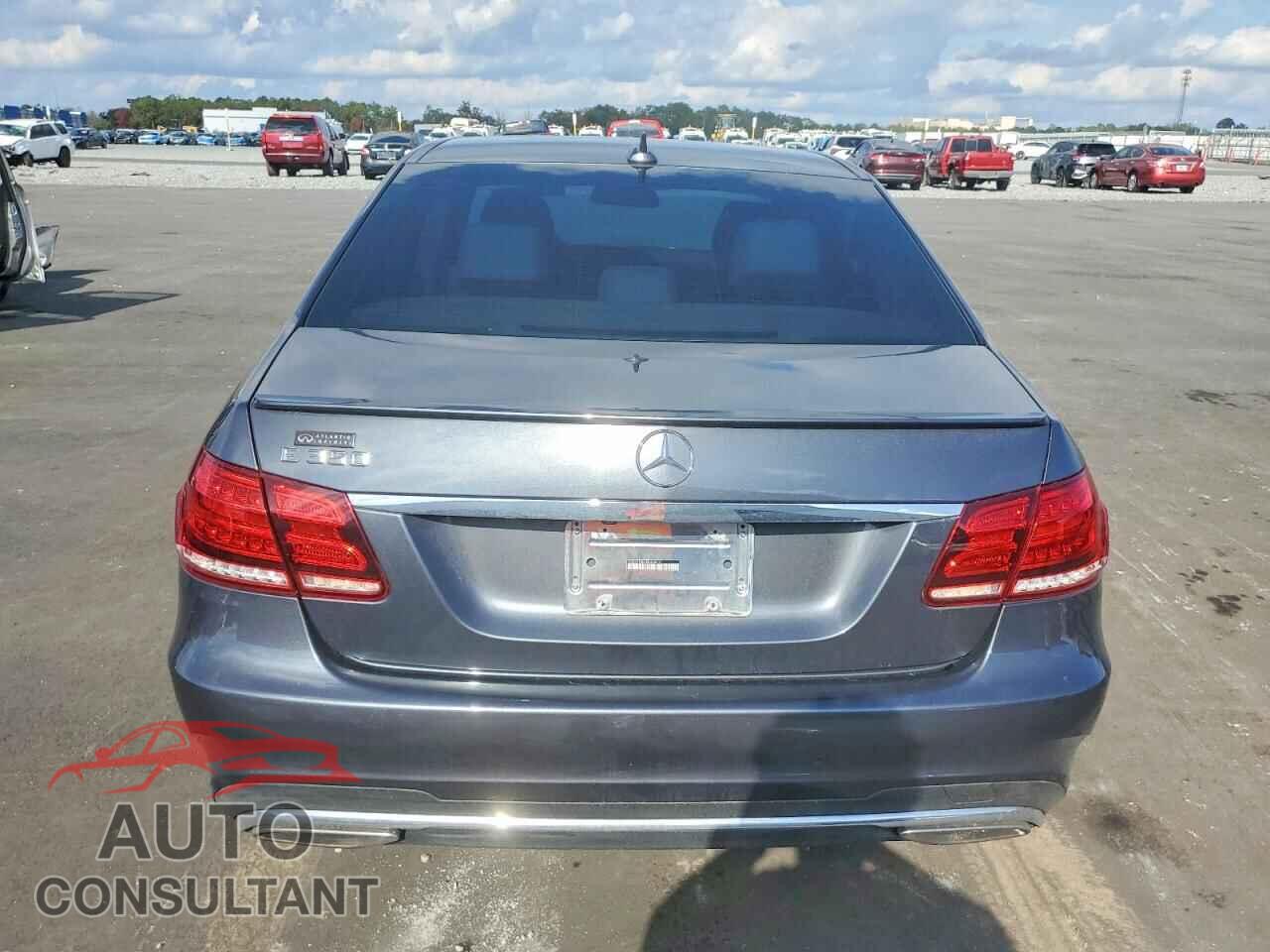MERCEDES-BENZ E 2014 - WDDHF5KB7EB038517