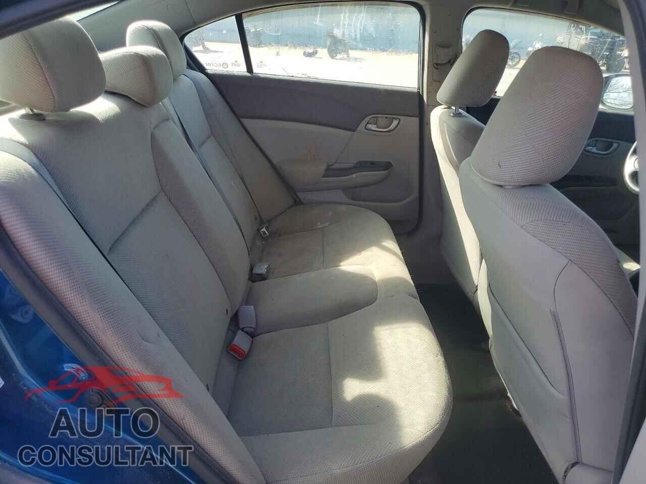 HONDA CIVIC 2012 - 2HGFB2F55CH575960