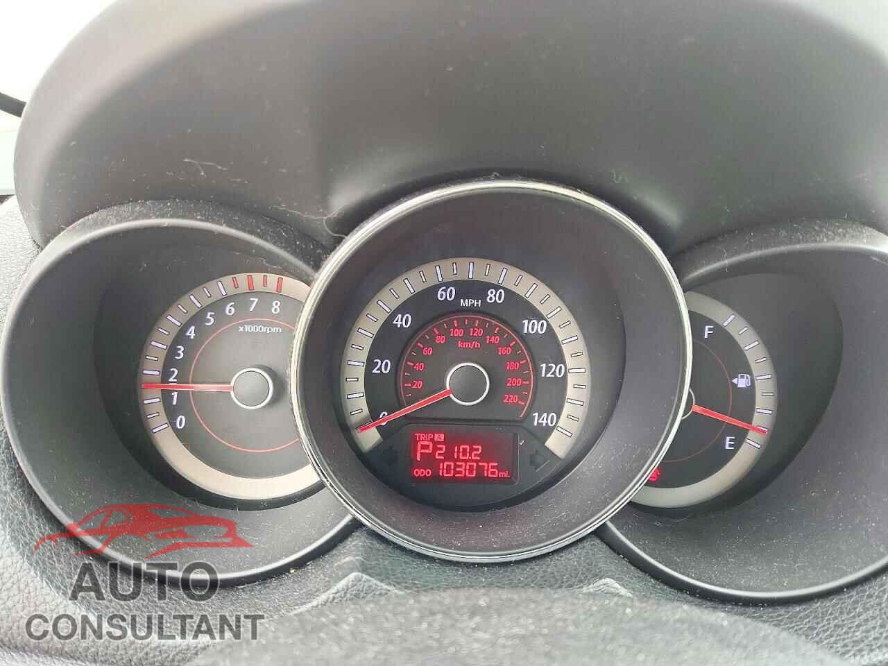 KIA FORTE5 EX 2013 - KNAFU5A23D5669042