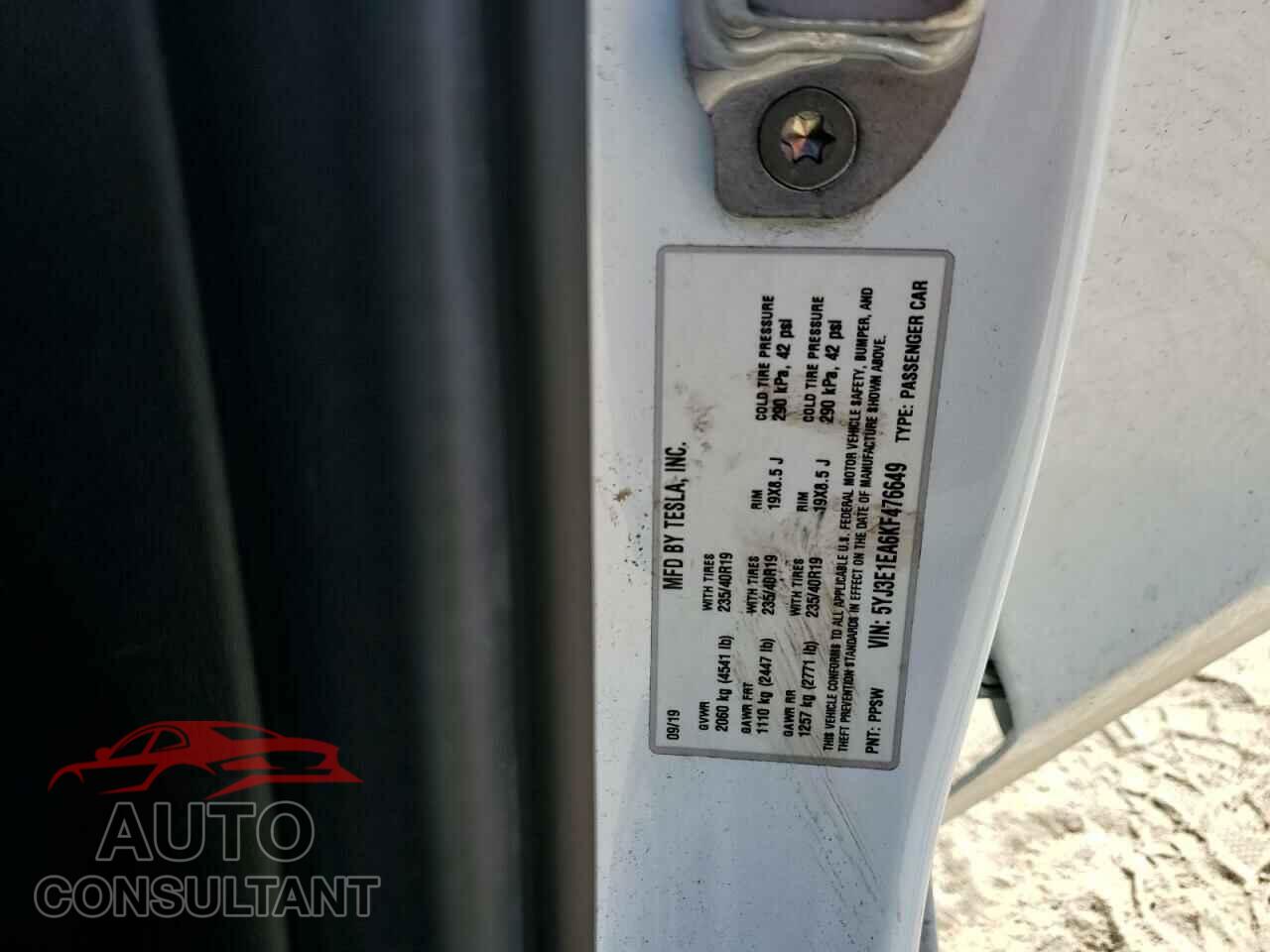 TESLA MODEL 3 2019 - 5YJ3E1EA6KF476649