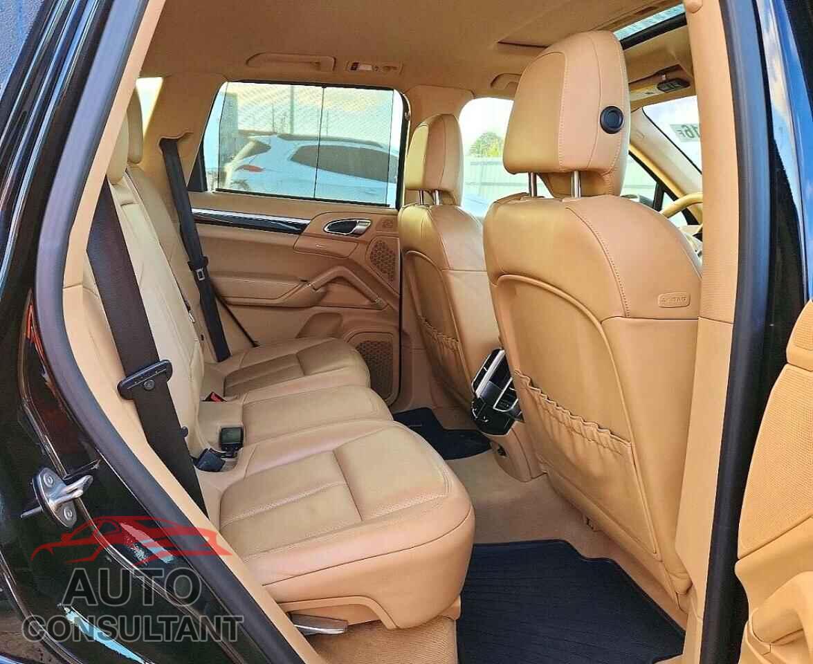 PORSCHE CAYENNE 2013 - WP1AF2A23DLA44219