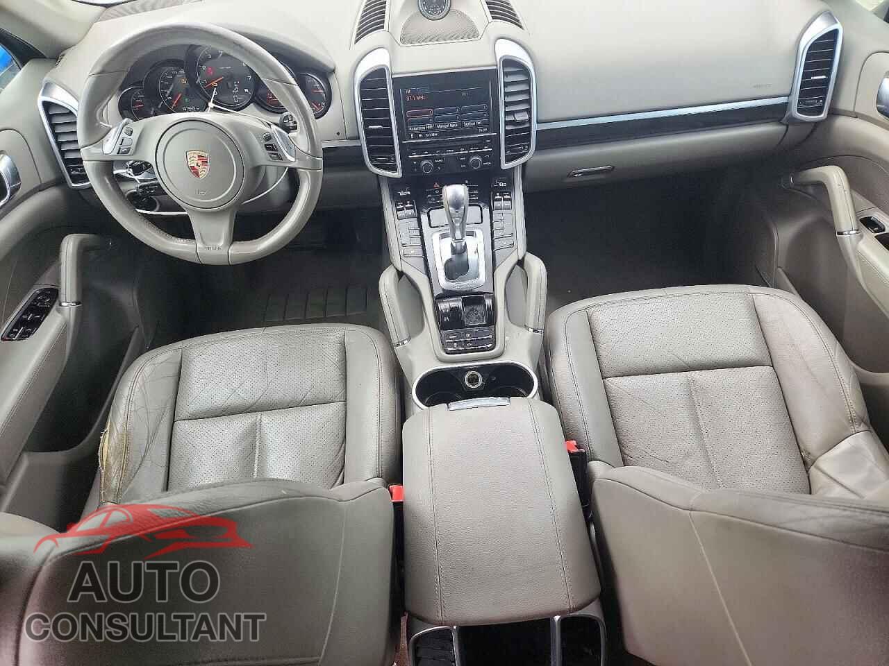 PORSCHE CAYENNE 2013 - WP1AA2A21DLA02789