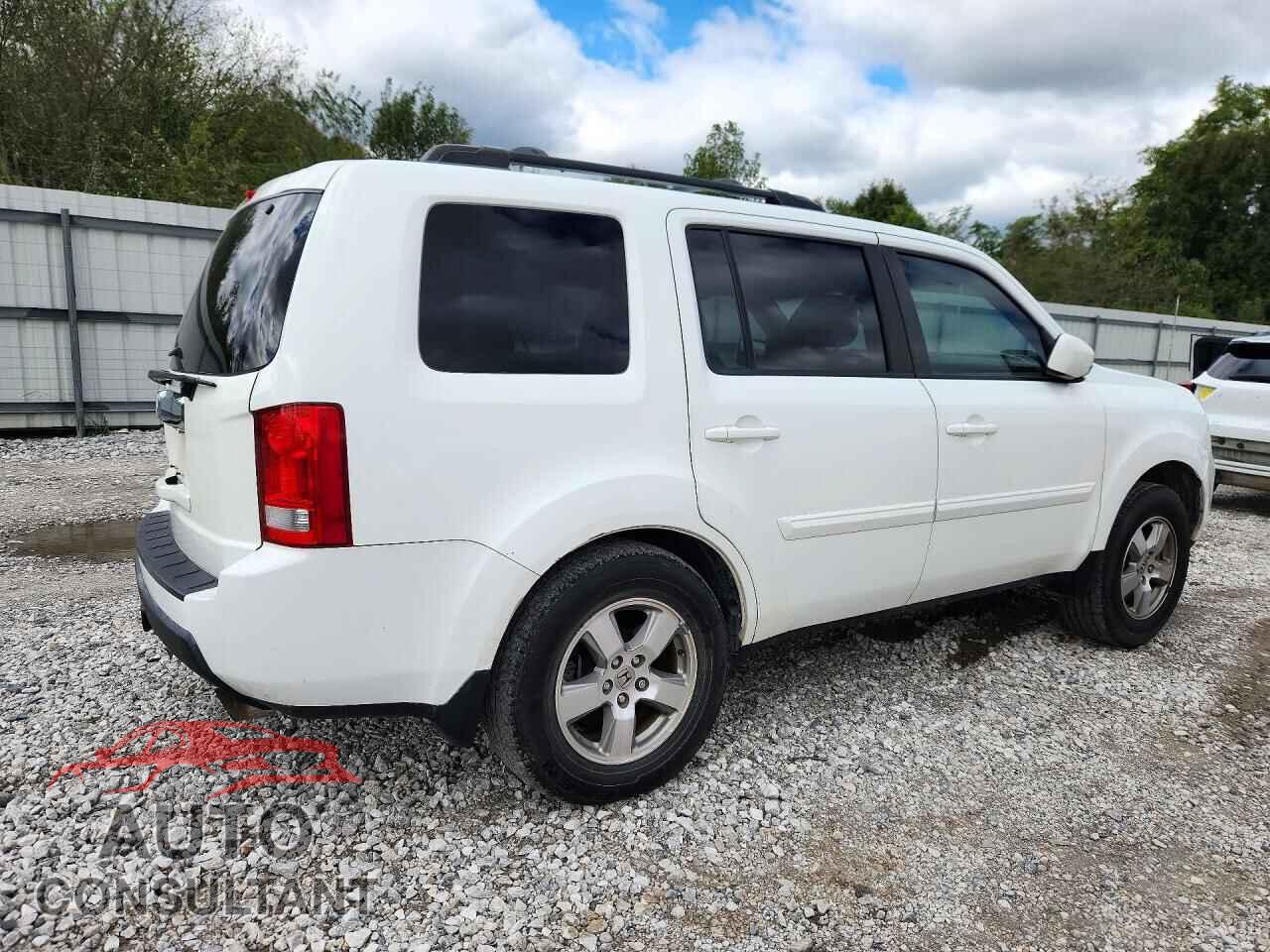 HONDA PILOT 2011 - 5FNYF3H66BB053253
