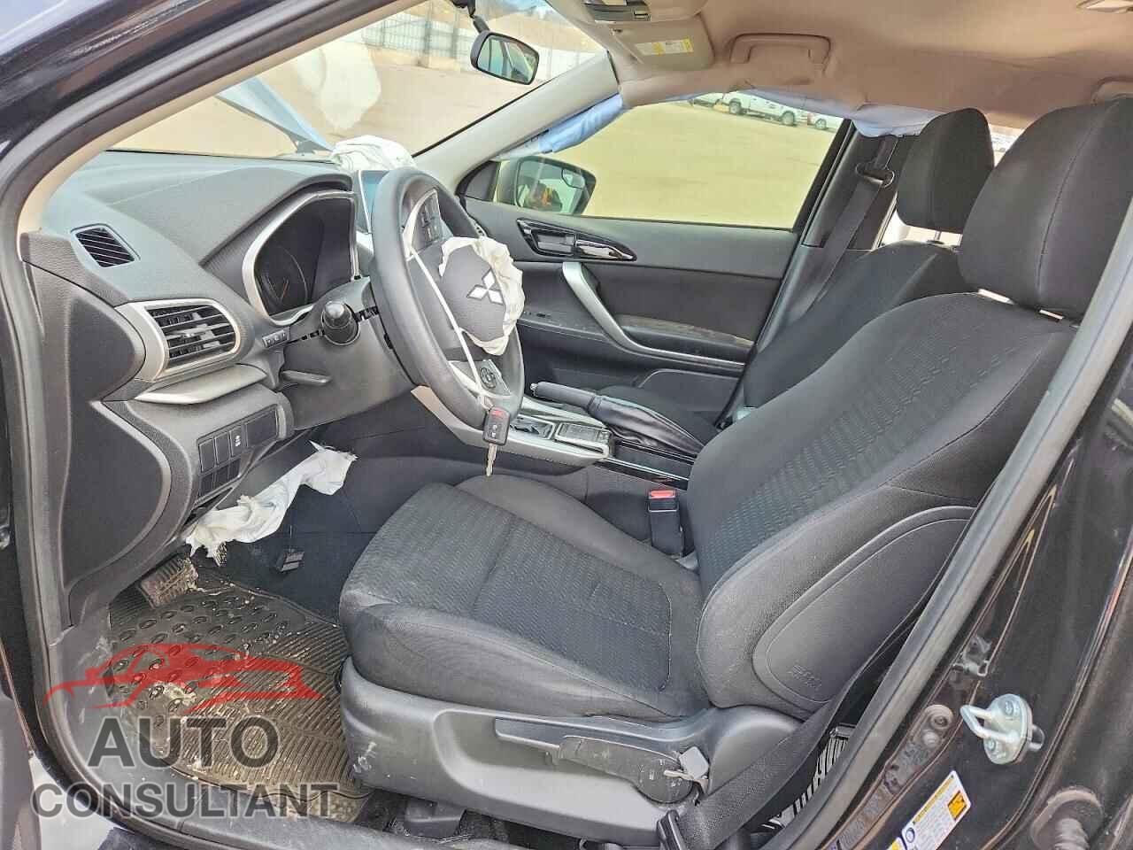 MITSUBISHI ECLIPSE 2018 - JA4AT4AA5JZ048028