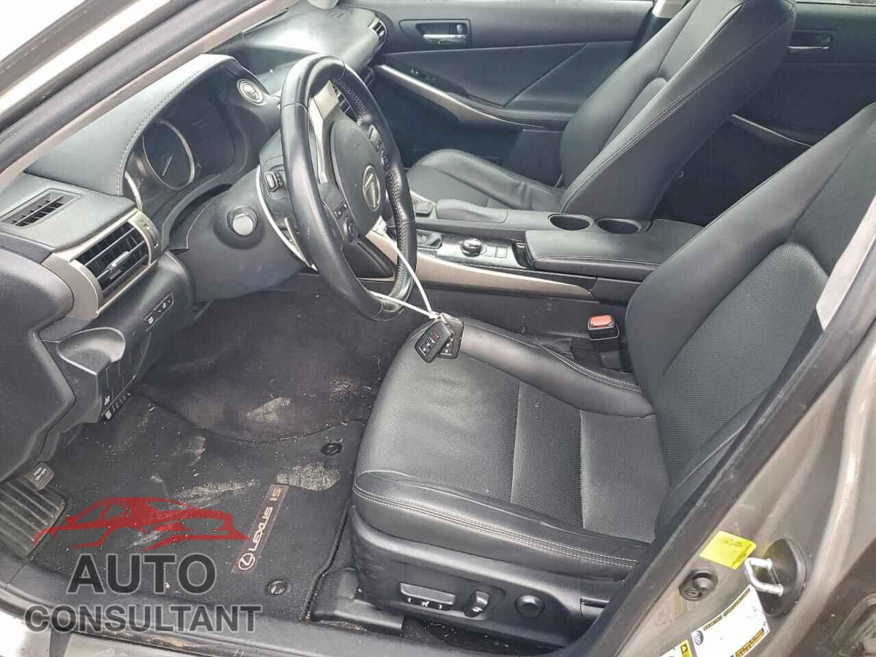 LEXUS IS 2014 - JTHCF1D24E5007717