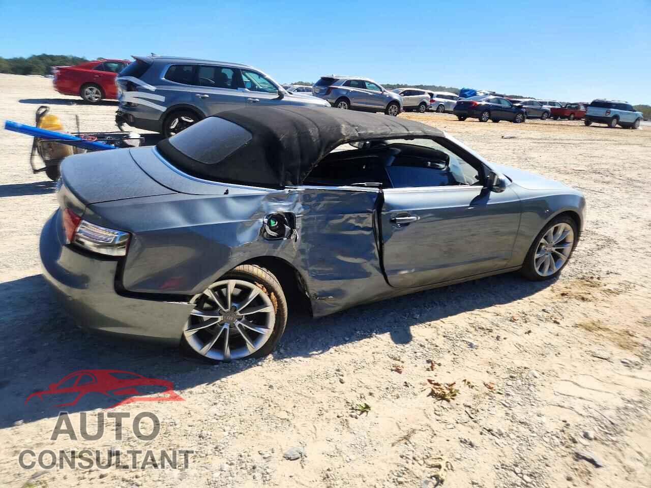 AUDI A5 2013 - WAULFAFH1DN005499