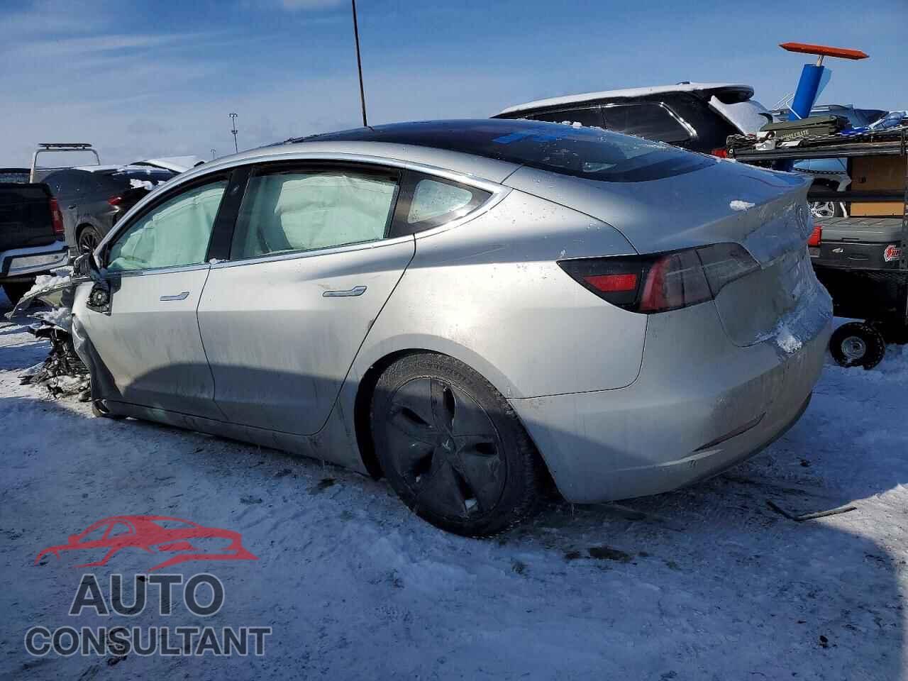 TESLA MODEL 3 2018 - 5YJ3E1EA4JF037223