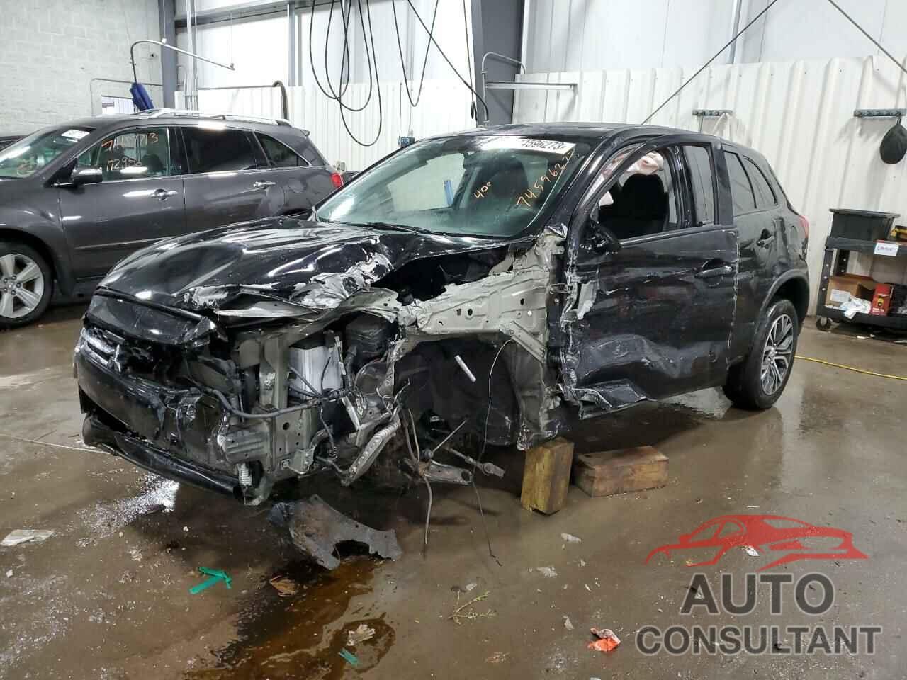 MITSUBISHI OUTLANDER 2019 - JA4AR3AU0KU022339