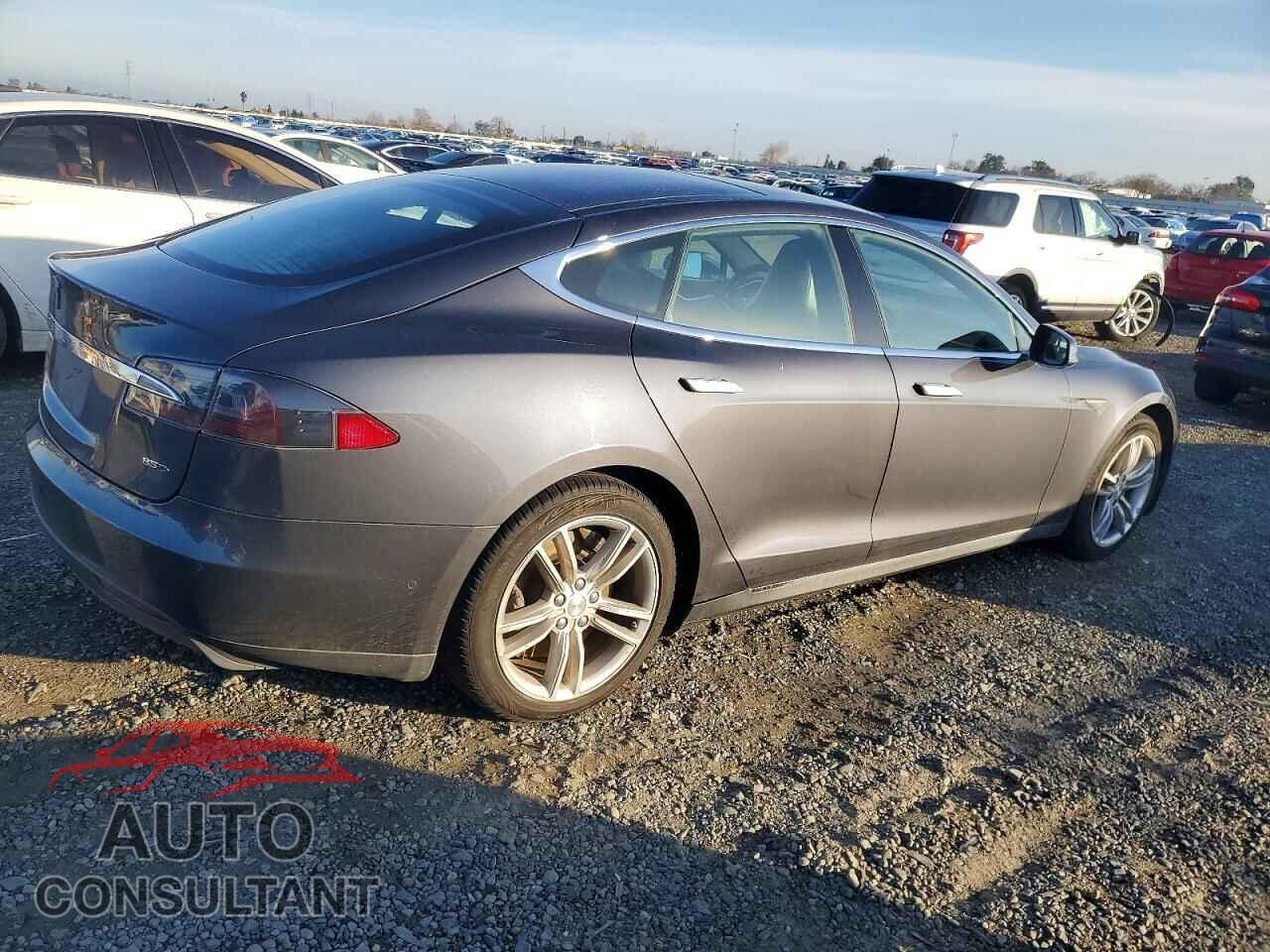 TESLA MODEL S 2015 - 5YJSA1H29FF088381