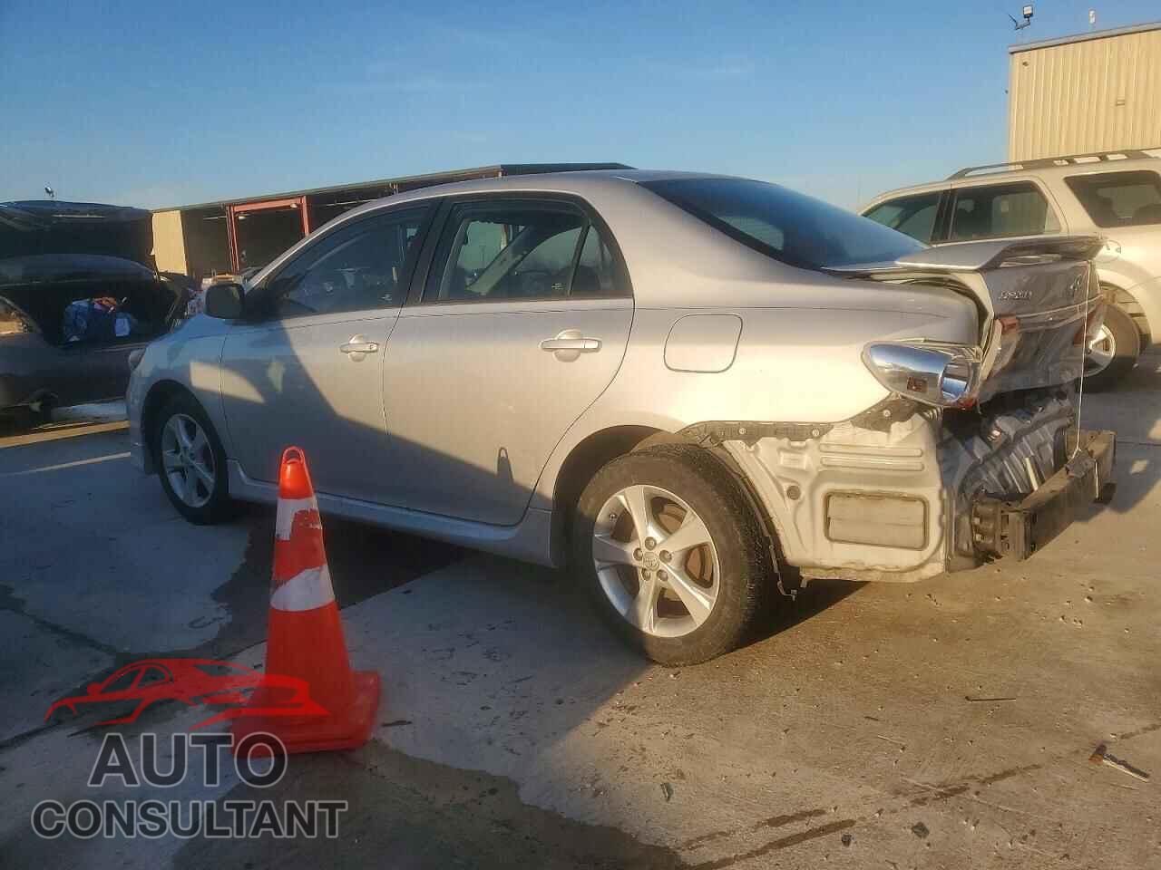 TOYOTA COROLLA 2012 - 2T1BU4EEXCC771973