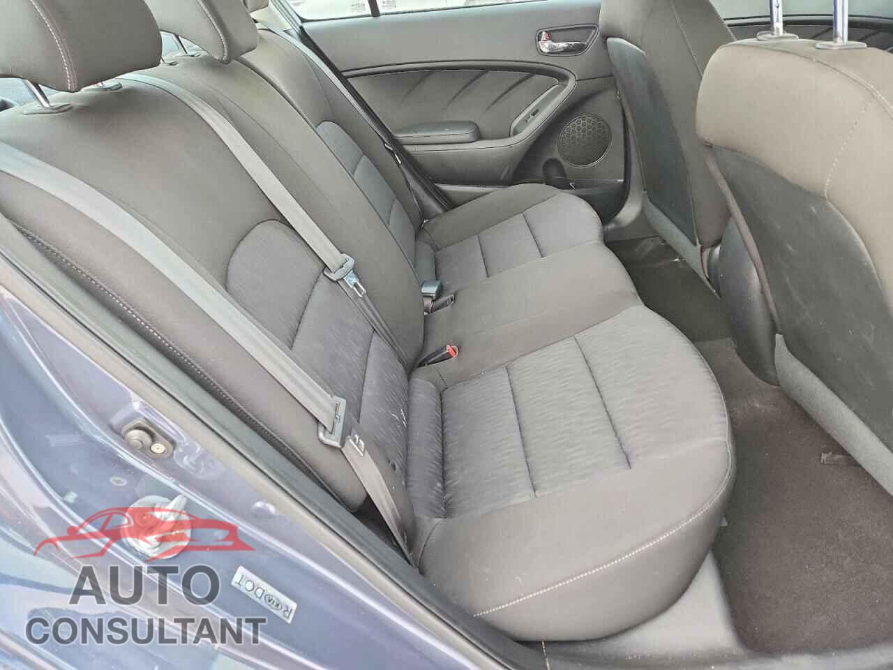 KIA FORTE 2016 - KNAFK4A68G5496447