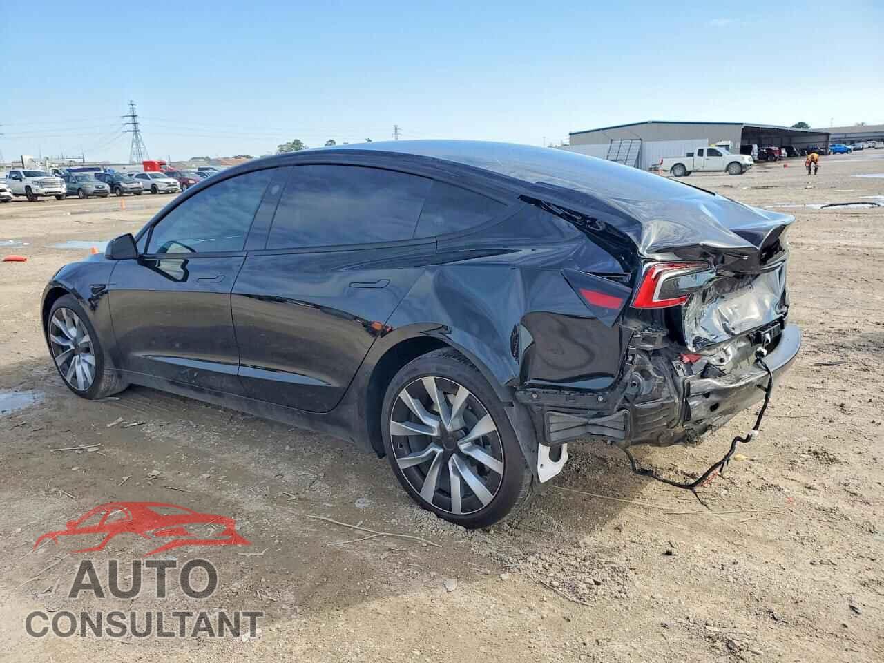 TESLA MODEL 3 2025 - 5YJ3E1EA2SF952301