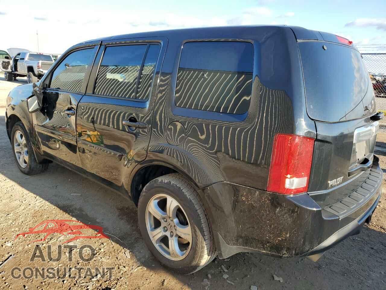 HONDA PILOT 2015 - 5FNYF3H54FB016621