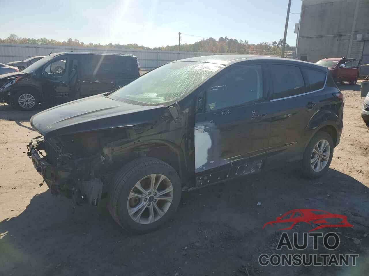FORD ESCAPE 2017 - 1FMCU9GD2HUC60818