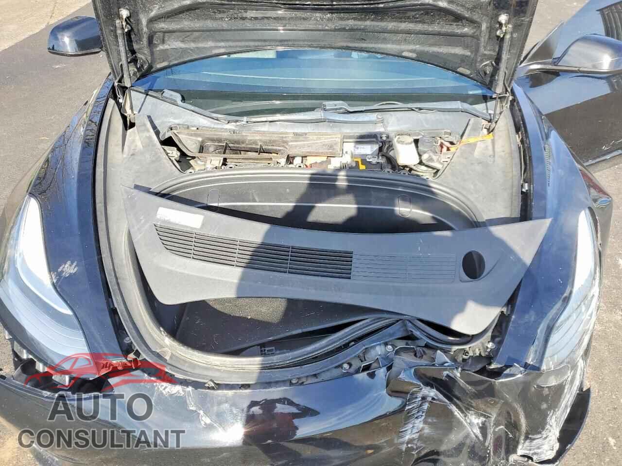 TESLA MODEL 3 2018 - 5YJ3E1EB9JF071912