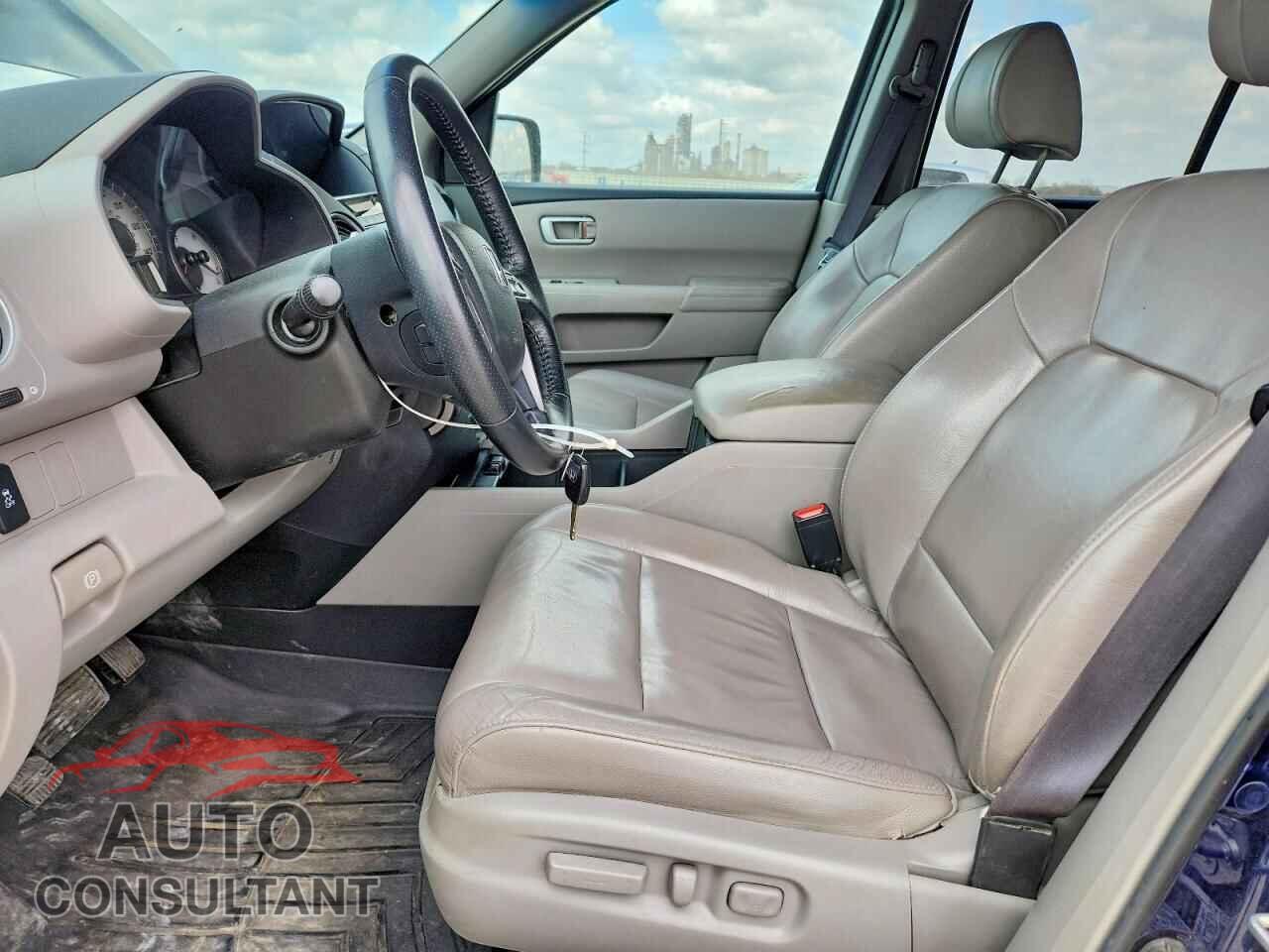 HONDA PILOT 2013 - 5FNYF4H64DB036802