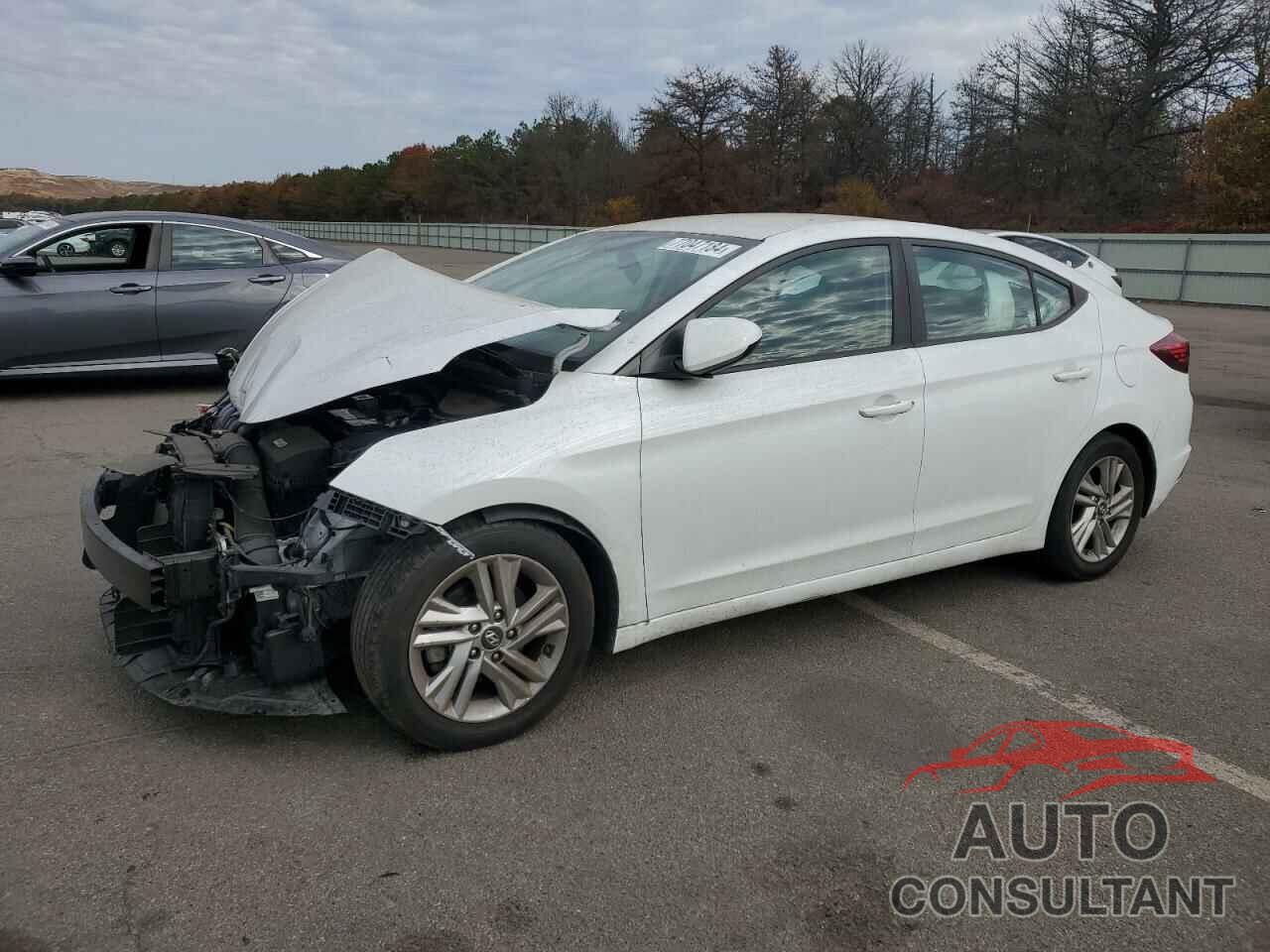 HYUNDAI ELANTRA 2019 - 5NPD84LF4KH413899